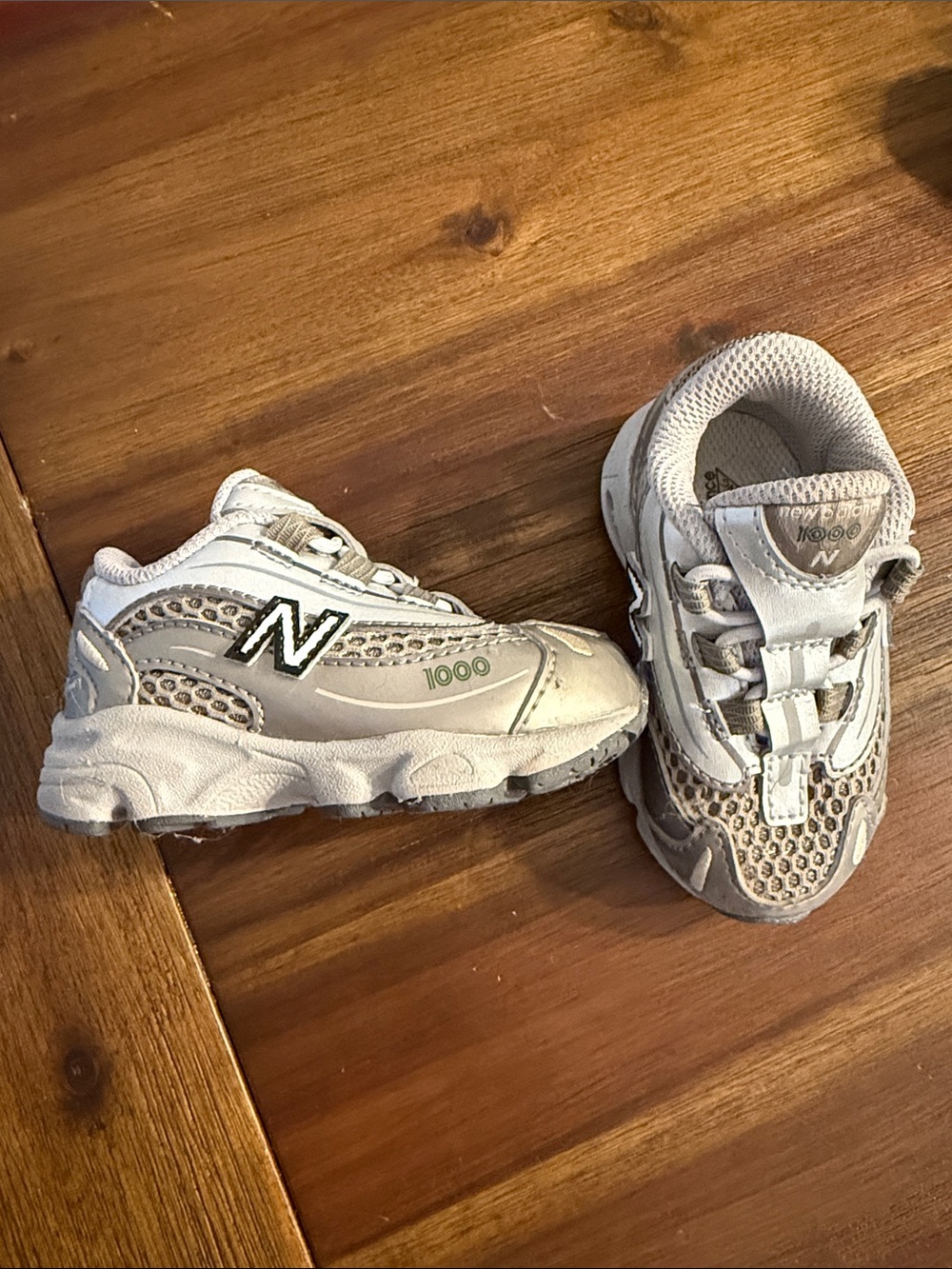 New Balance Kids 1000 Sneakers - White and Light Gray